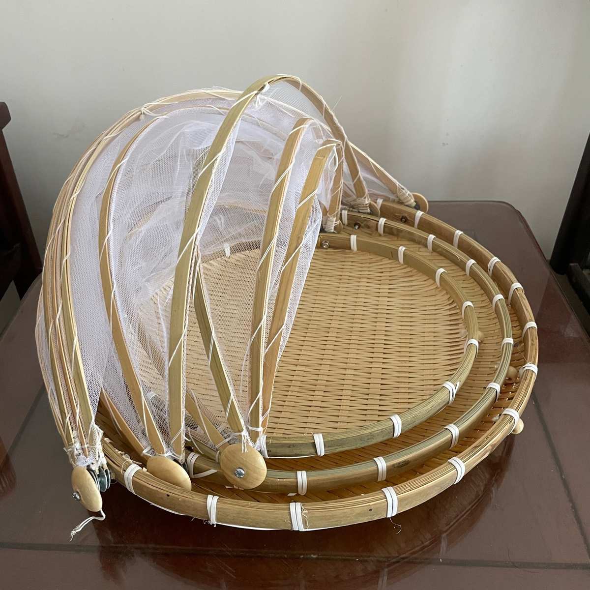 批发竹编制品带纱网竹编篮子家用馒头筐圆簸箕晾晒竹筛子