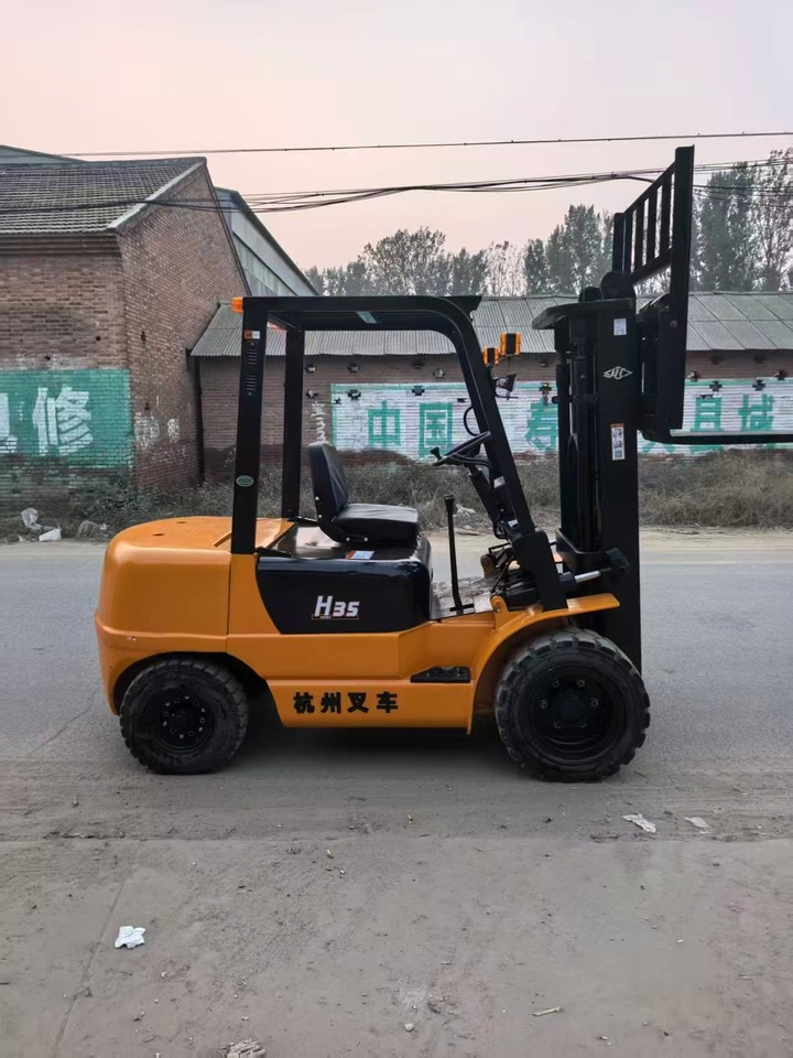 11月22日天津杭州3.5吨叉车升高3米网络拍卖公告