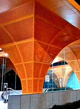 红色氟碳冲孔透光铝单板外墙镂空艺术造型装饰金属材料板建材厂家