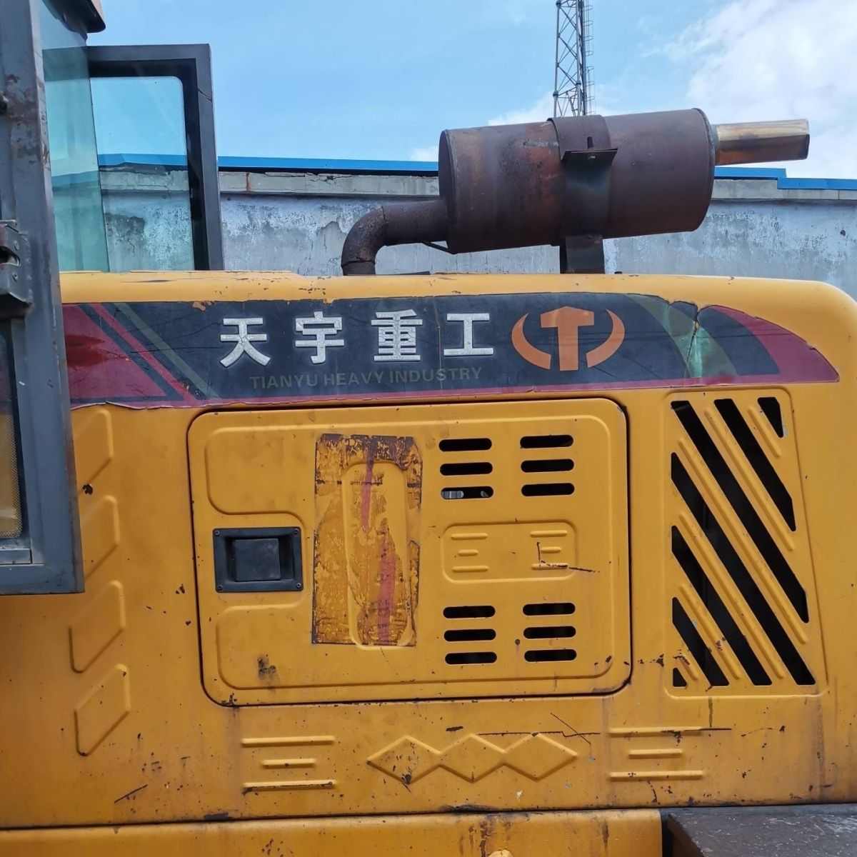 天宇重工938装载机玻璃铲车前后挡风上下左右门窗挡风钢化玻璃