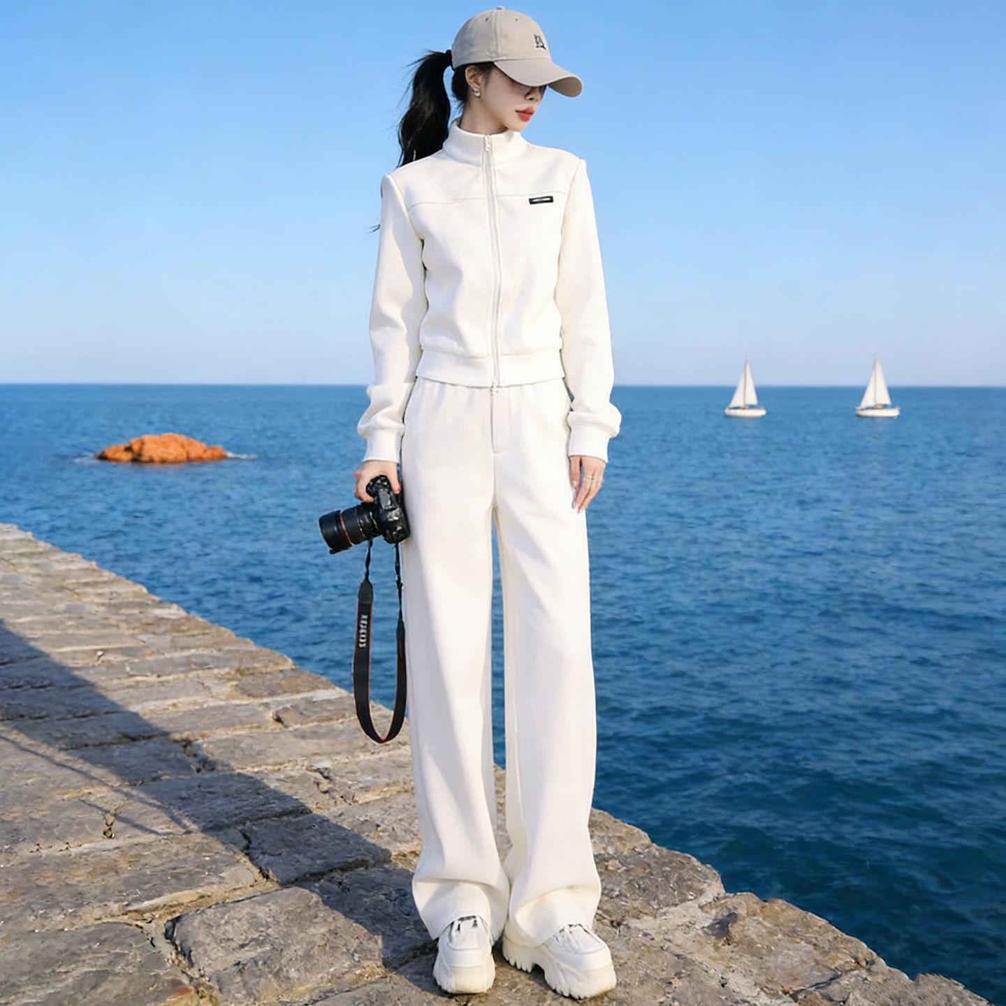 2026春秋休闲运动套装女一整套高级感时尚立领简单大方白色两件套