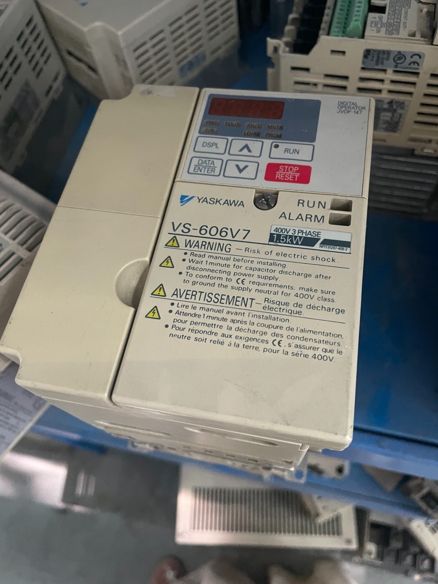 安川变频器CIMR-V7CC41P5