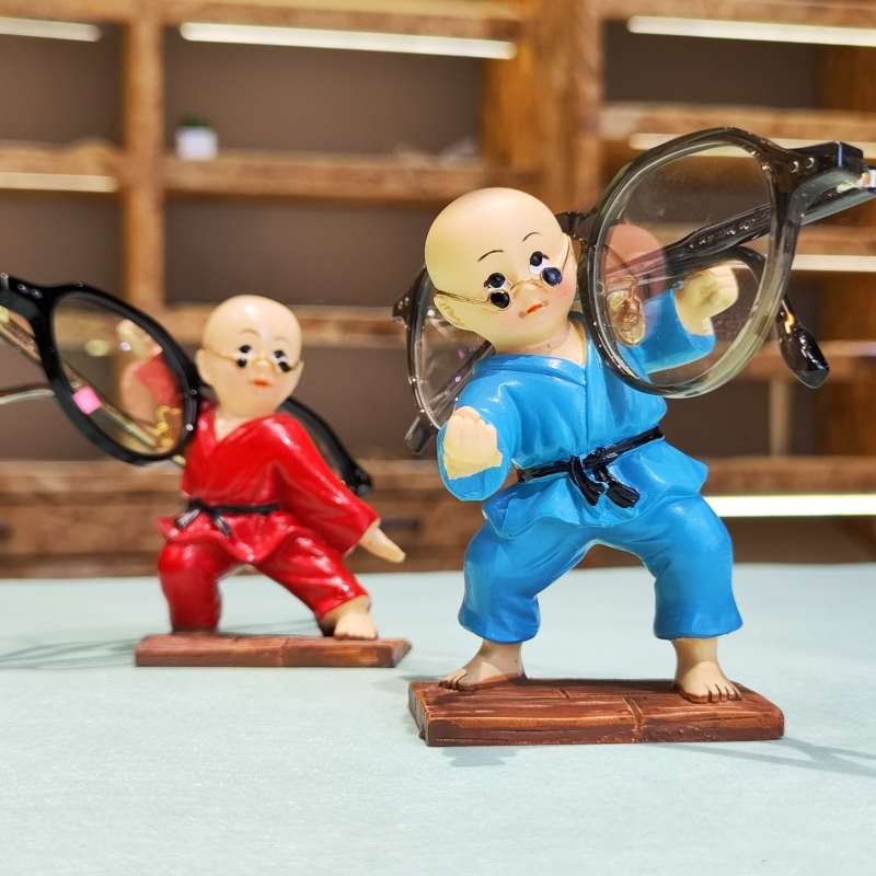 眼镜店橱窗展柜装饰太阳镜陈列道具墨镜儿童眼镜展示架工艺品摆件