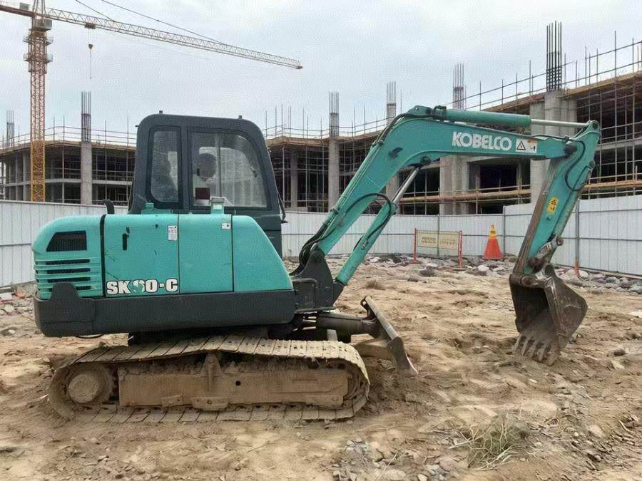 3月11日邢台某公司处置神钢挖掘机网络拍卖公告