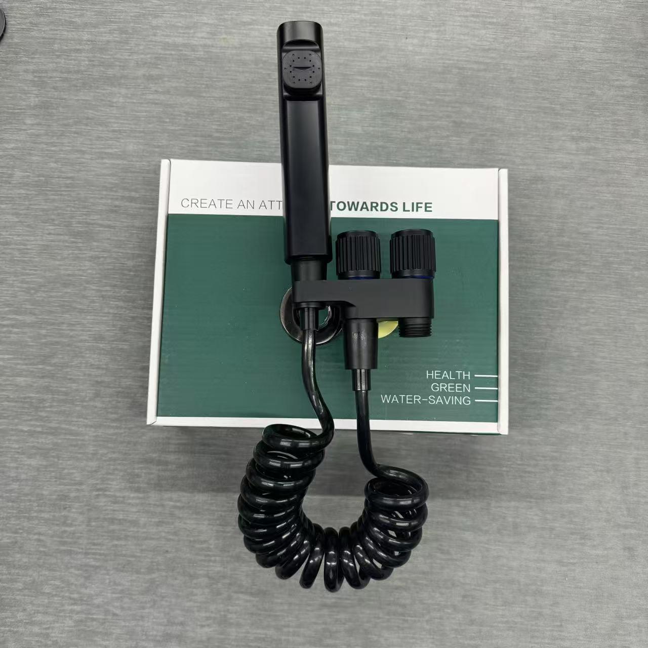 新款桶马伴侣枪套装一进二出通角阀/家用卫三生间喷妇洗器增压喷图片