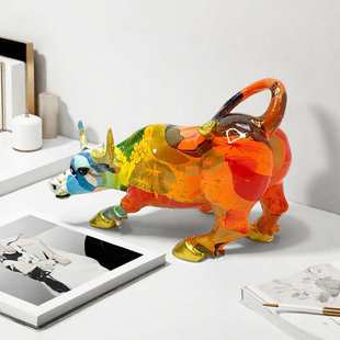 渐变华尔街牛潮流摆件树脂工艺品家居桌面酒柜展厅牛气冲天装 饰品