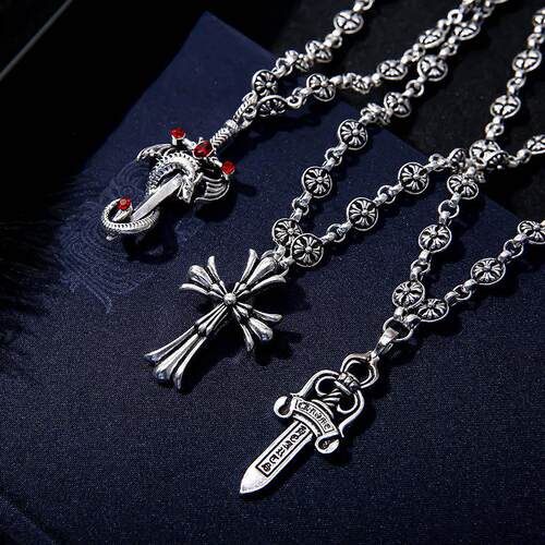 retro silver sword pendant with a cross pendant吊坠十字架