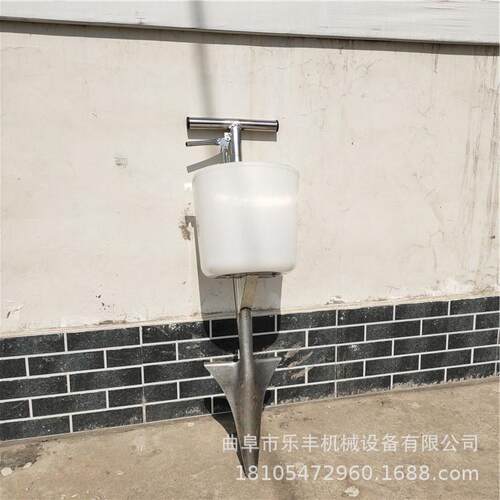 新型铁锹式果树施肥器 果树施肥器硬地追肥器 农用施肥机