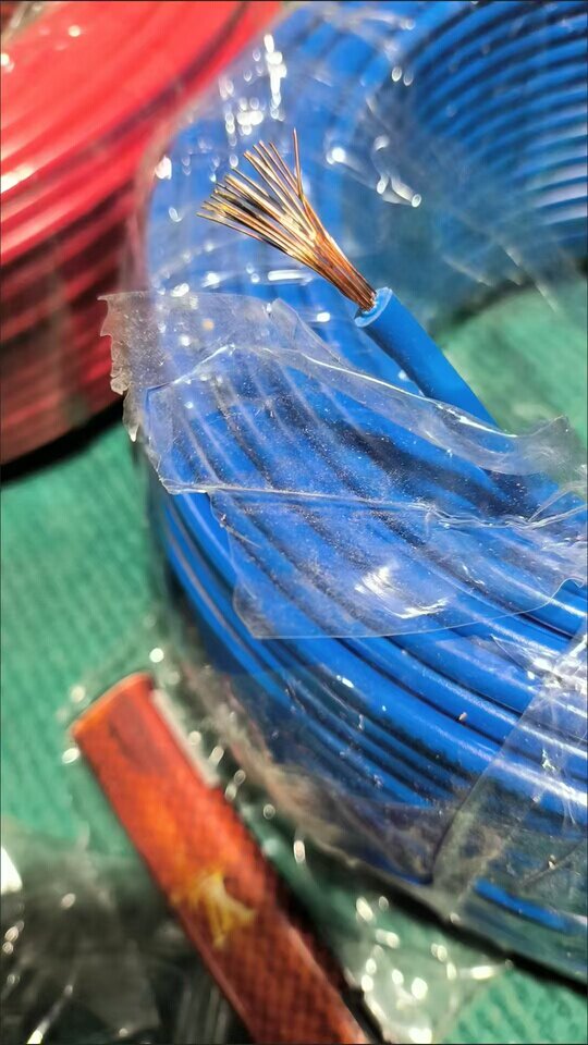 4月7日揭阳市平方铜芯电线一批共40卷,4平方10卷、2.5平方30卷网络拍卖公告