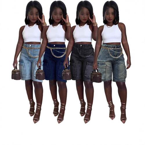 Women ' s Light Wash Denim Cargo Frayed Hem Shorts , Y2K