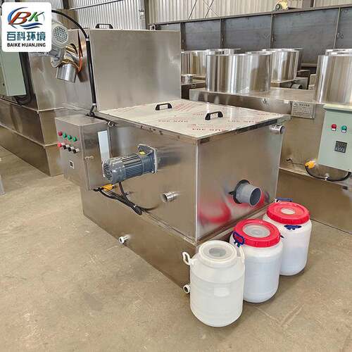 山东自动链条刮板式油水分离器医院酒店管道排污口隔油除渣设备