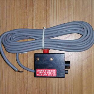 154 寿力空压机油滤压差开关02250050