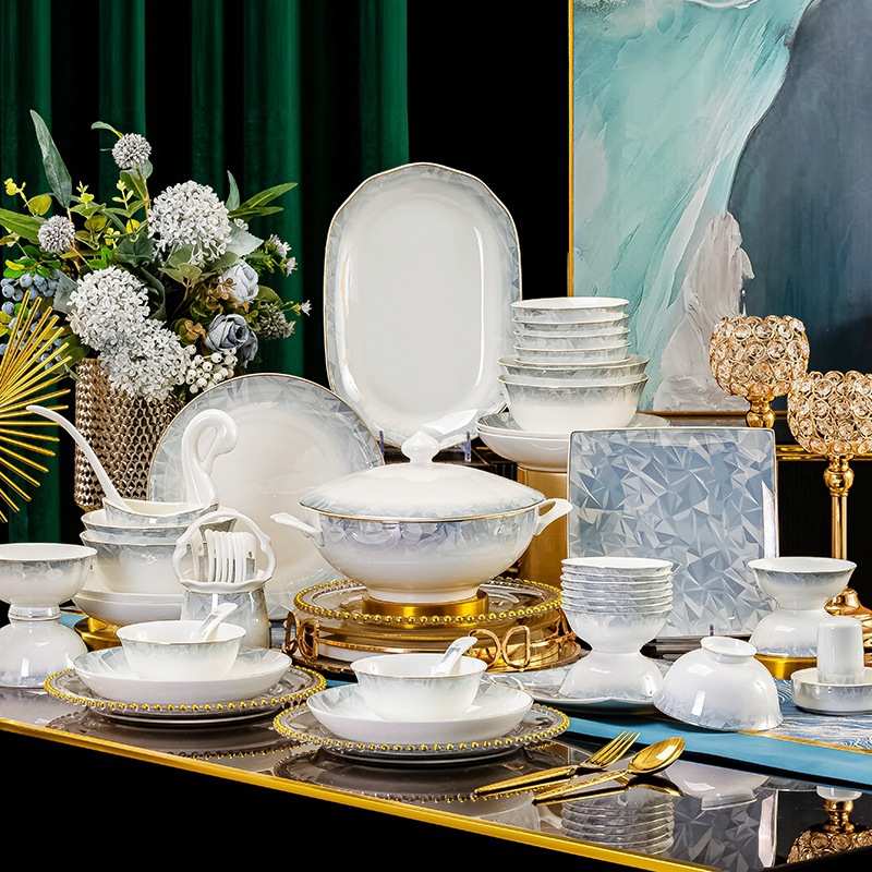 景德镇碗碟套装骨瓷碗盘餐具家用简约陶瓷餐盘乔迁礼品碗筷批发