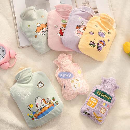Large hot water bottle for women, suitable for heat therapy