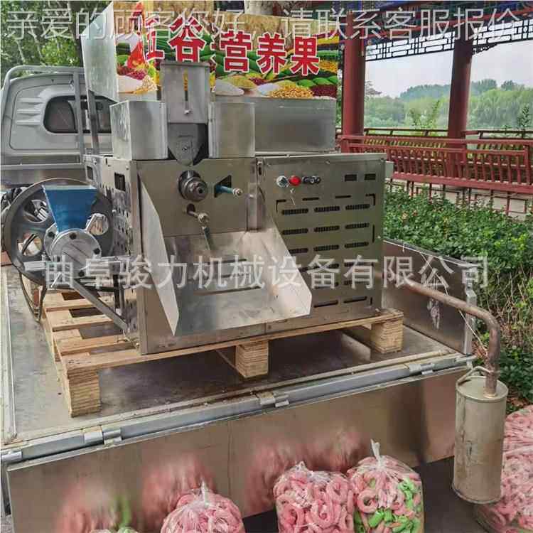面包流动粮款五TWF谷杂粮膨车化视频 玉米膨化机机 汽油杂膨化机