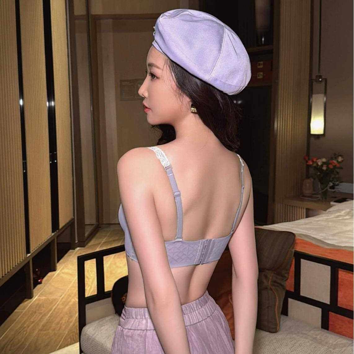 直销新款性感蕾丝内衣女小胸聚拢平胸专用无钢圈纯欲显大文胸罩