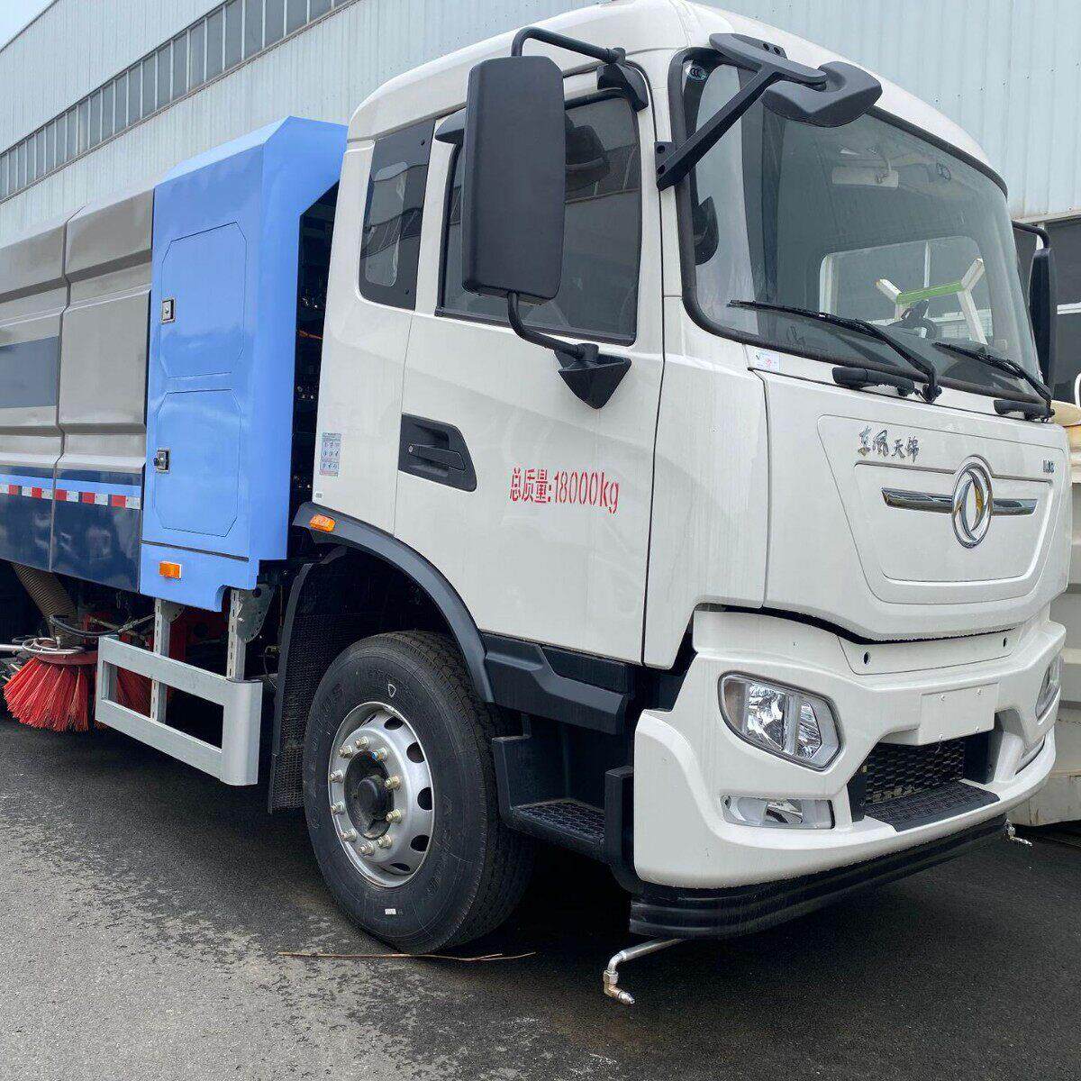 新款优质东风天锦公路洗扫车 18吨清扫车价格  市政多功能扫地车