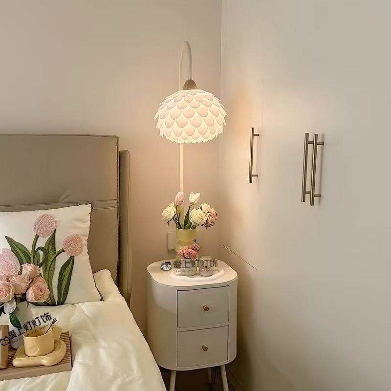 2025新款落地灯卧室床头柜一体简约现代奶油风客厅置物沙发台灯