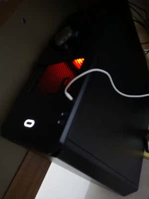 吐槽实情宁美国度的电脑靠谱吗?使用一周死机黑屏了是吗?