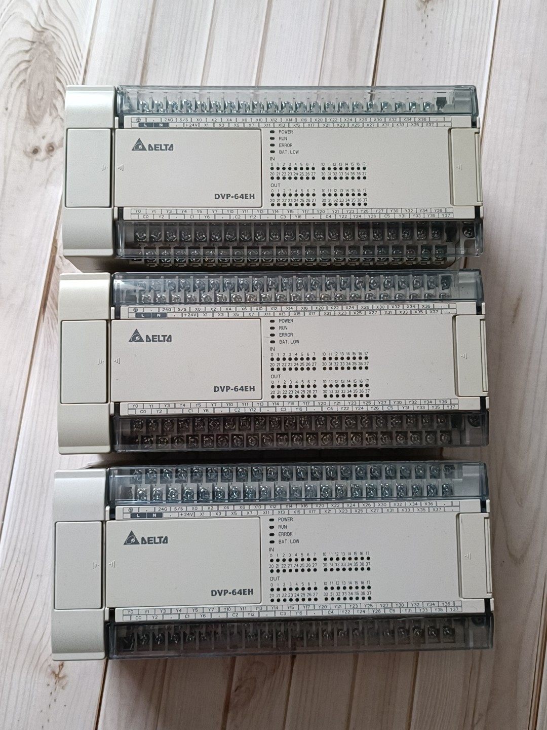 拆机台达PLC  DVP64EH00R3  实物拍摄，功能包
