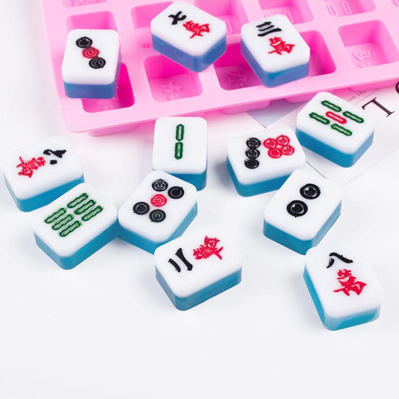 得意洋洋水晶滴胶模具迷你小麻将模具手工饰品制作创意饰品