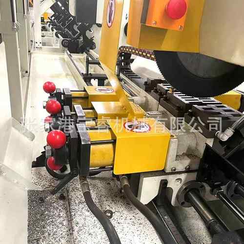 不钢钢管铁管圆管数控金属机圆无品牌/方锯机自动上下料切管生锈