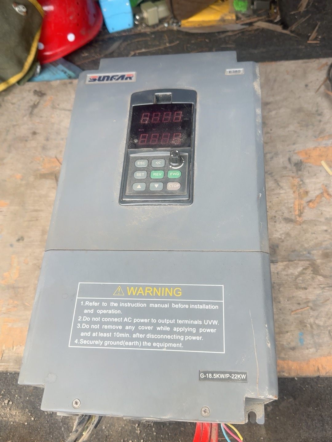 四方e380 18.5/22kw 拆机功能正常。成色不错，到