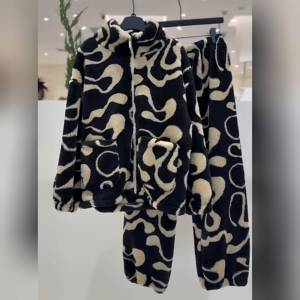 韩版时尚印花立领拉链北极绒睡衣女冬季高品质高克重可外穿家居服