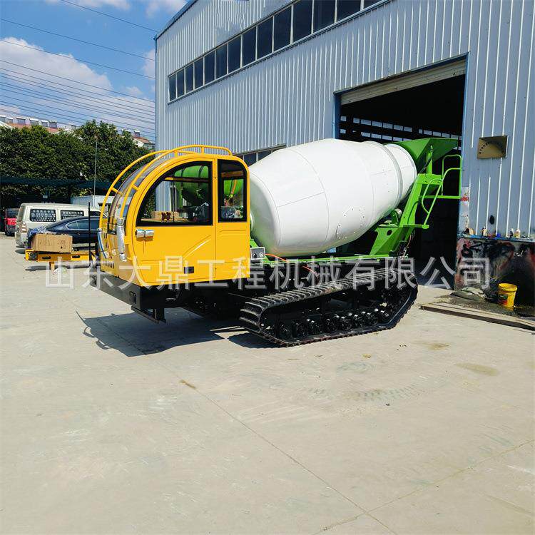 工程履带混凝土搅拌运输车2.5方混泥土罐车履带式商砼车
