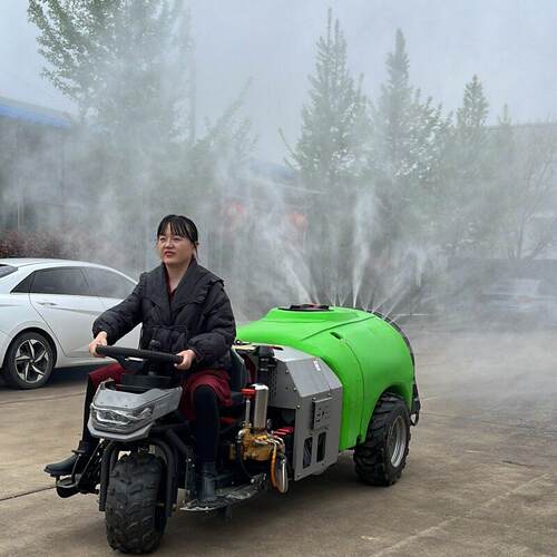 农用压风送式柴打机乘坐式60CVW0升虫果园杀喷机雾三轮油打车