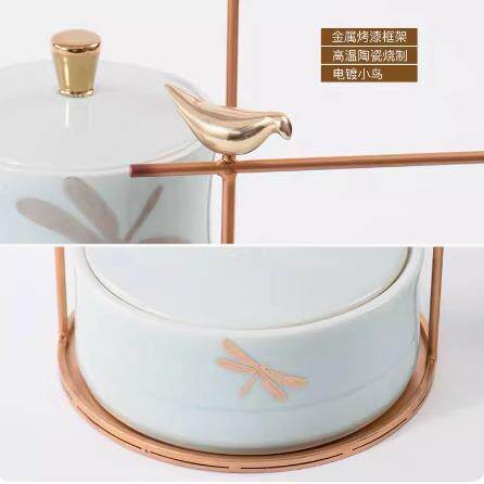 轻奢新中式青绿色春意蜻蜓小鸟铁艺陶瓷装饰品高端玄关博古架摆件