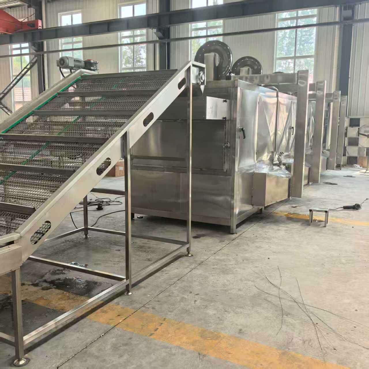 枸杞带式烘干机 大型热风烘干流水线 鸡蛋干烘干线