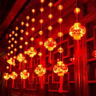 过年小灯笼挂饰彩灯2026春节阳台新年氛围挂灯家用闪灯串灯装饰灯