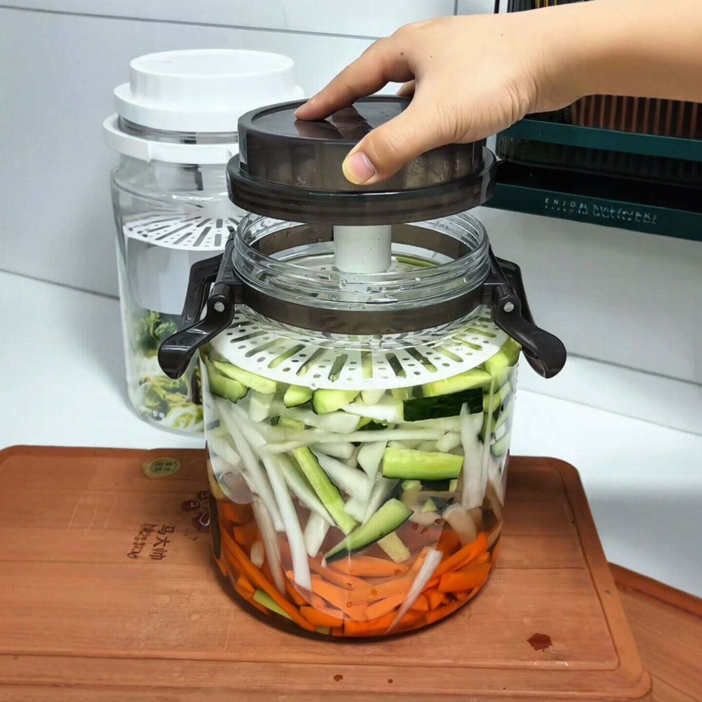 泡菜罐食品级密封储物罐家用腌制咸菜酸菜专用坛子厨房辣椒酱收纳