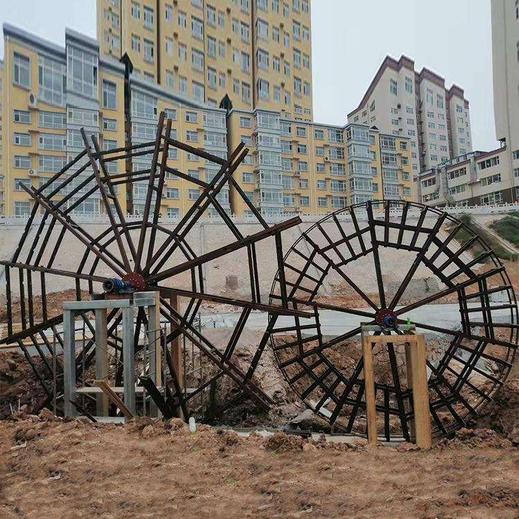 临沂户外脚踏水车景区景点打卡防腐碳化木灌溉复古龙骨实木水车