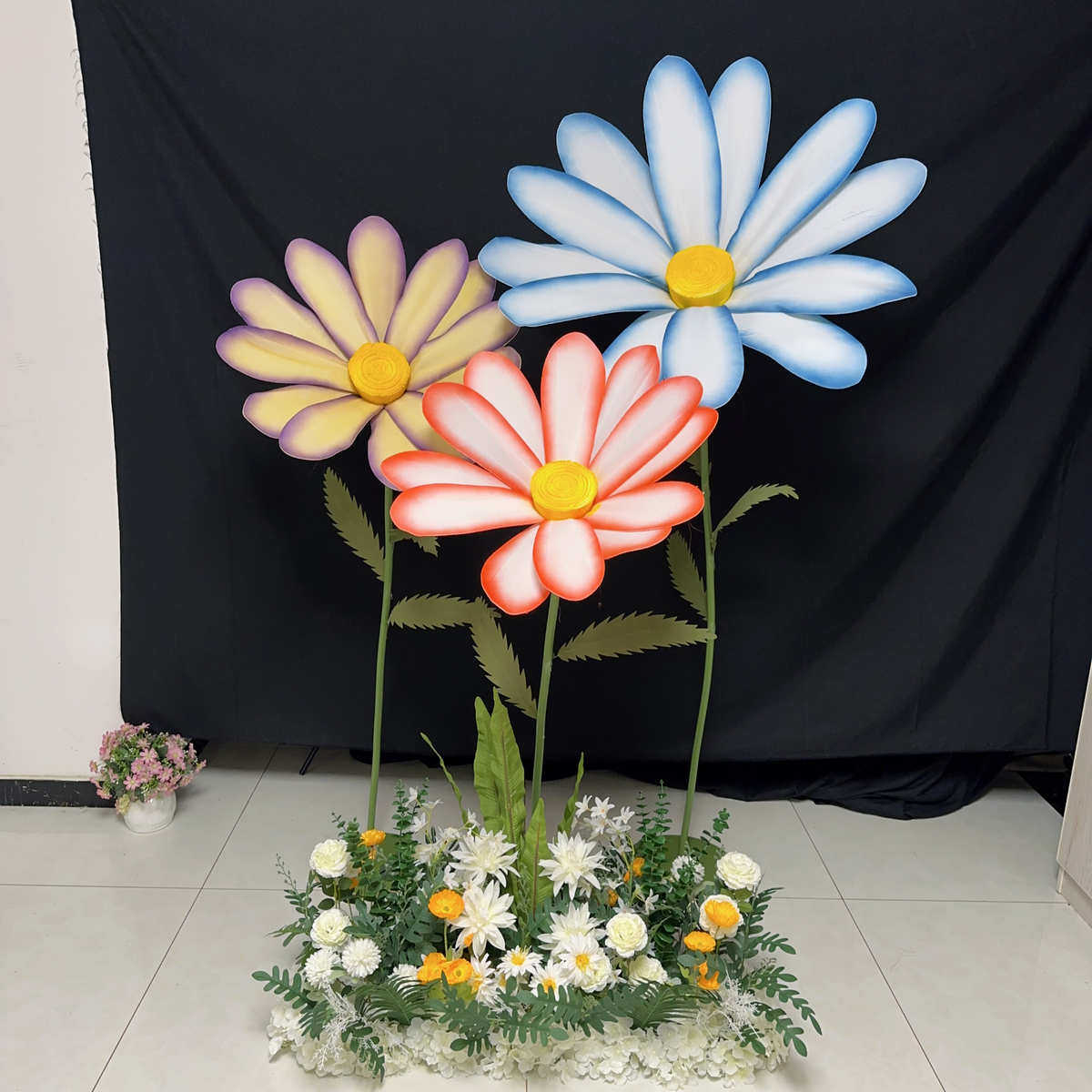 婚庆雏菊手工纸花泡沫花橱窗装饰场景道具商场美陈布置婚礼路引花