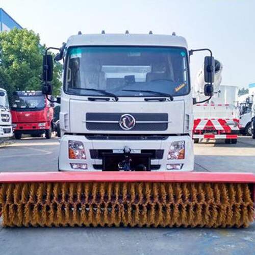 扫雪辊路面清雪设备道路破冰除雪车滚刷式扫雪机