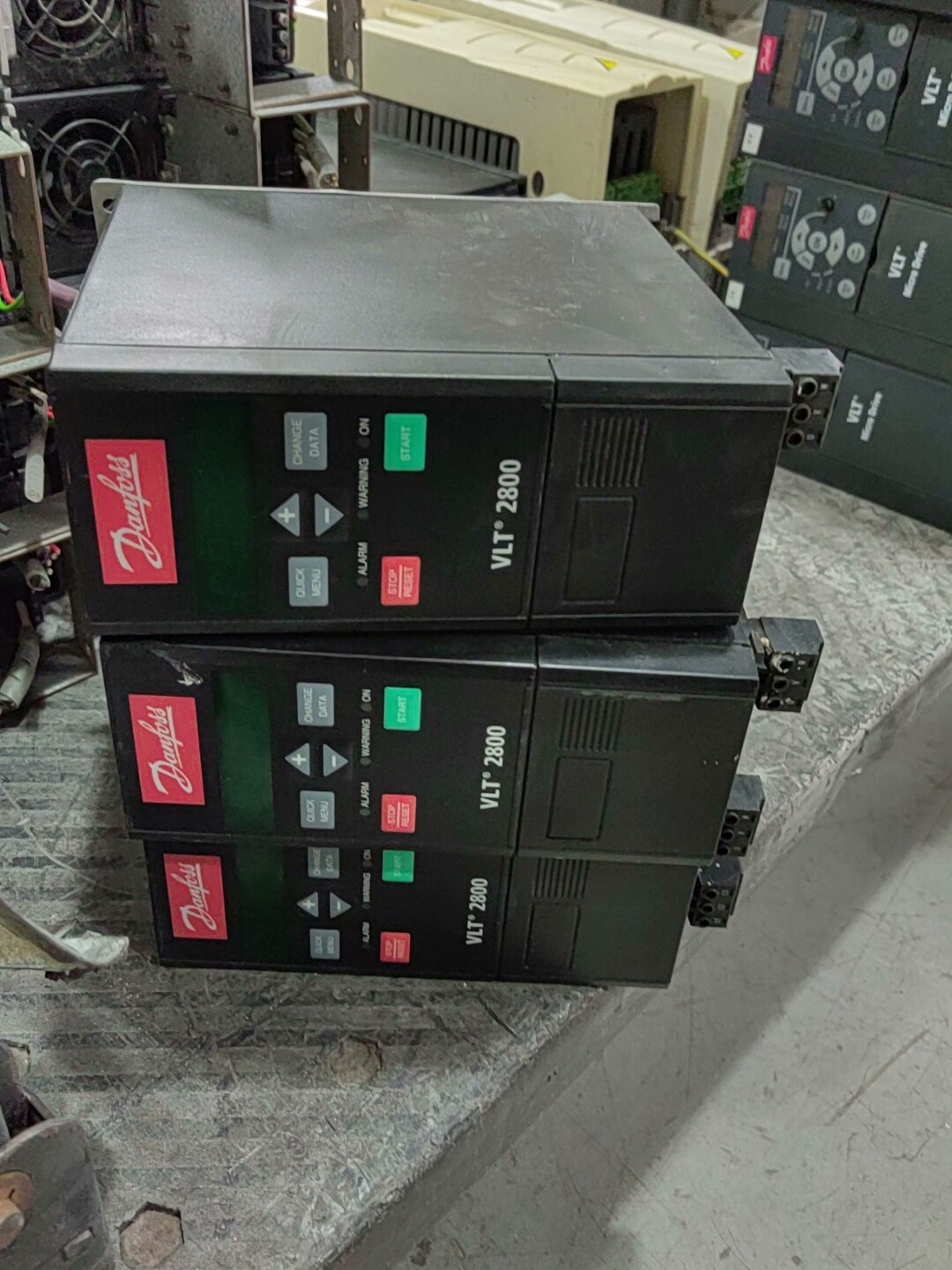 丹弗斯VLT2815PT4B20STR0DBF10A00C1