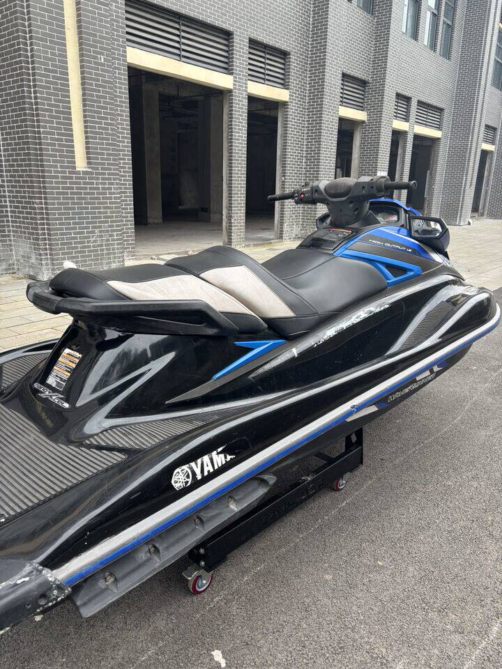 雅马哈vxr1800摩托艇