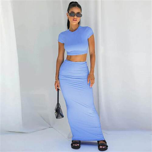 Women's short crop top T-shirt with high waist and hip