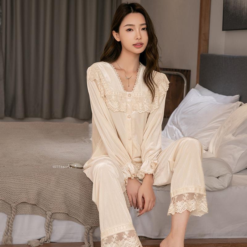 睡衣女冬季新款金丝绒长袖大码宫廷风复古套装春秋性感蕾丝家居服