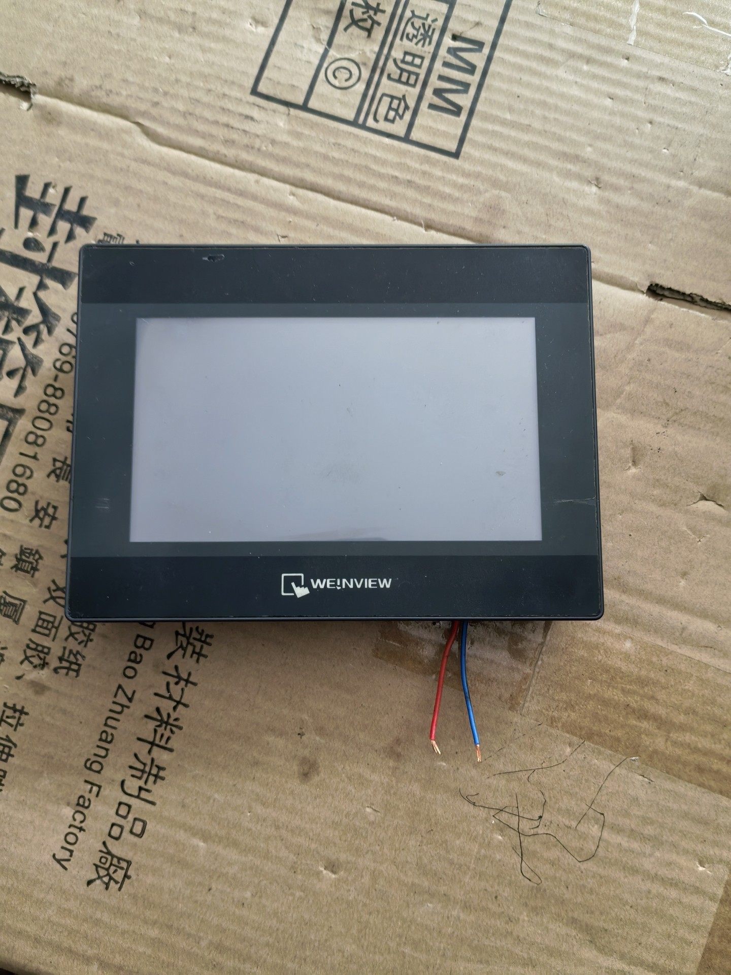 威纶触摸屏  TK6070iP ，拆机外观成色如图，有密码要