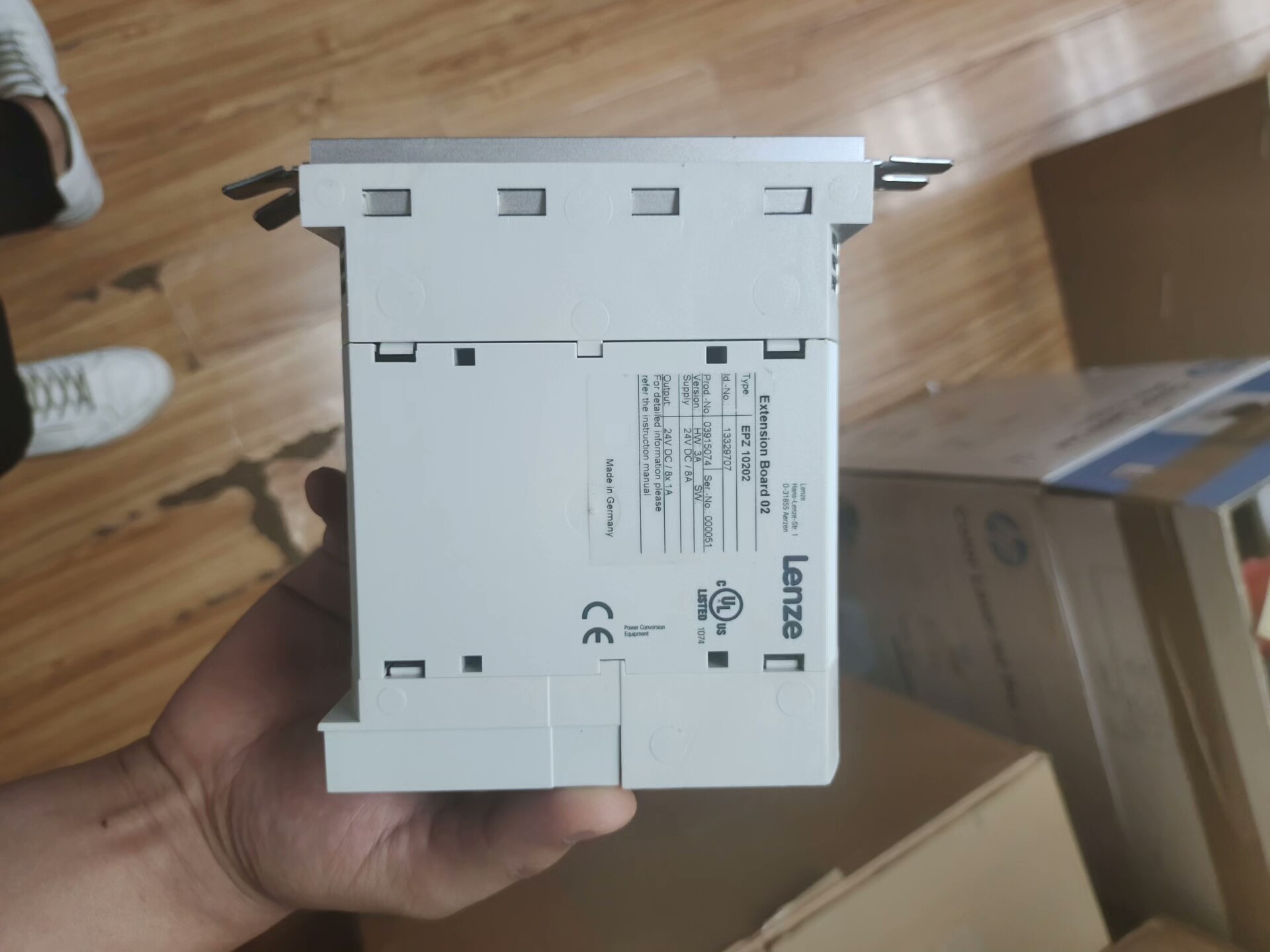 EPZ10202  LENZE模块原装拆机成色不错，需要请先