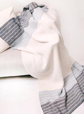 简冬季保暖盖约风毛毯办公室午睡披肩毯亲软肤百搭装沙发OQZ装饰