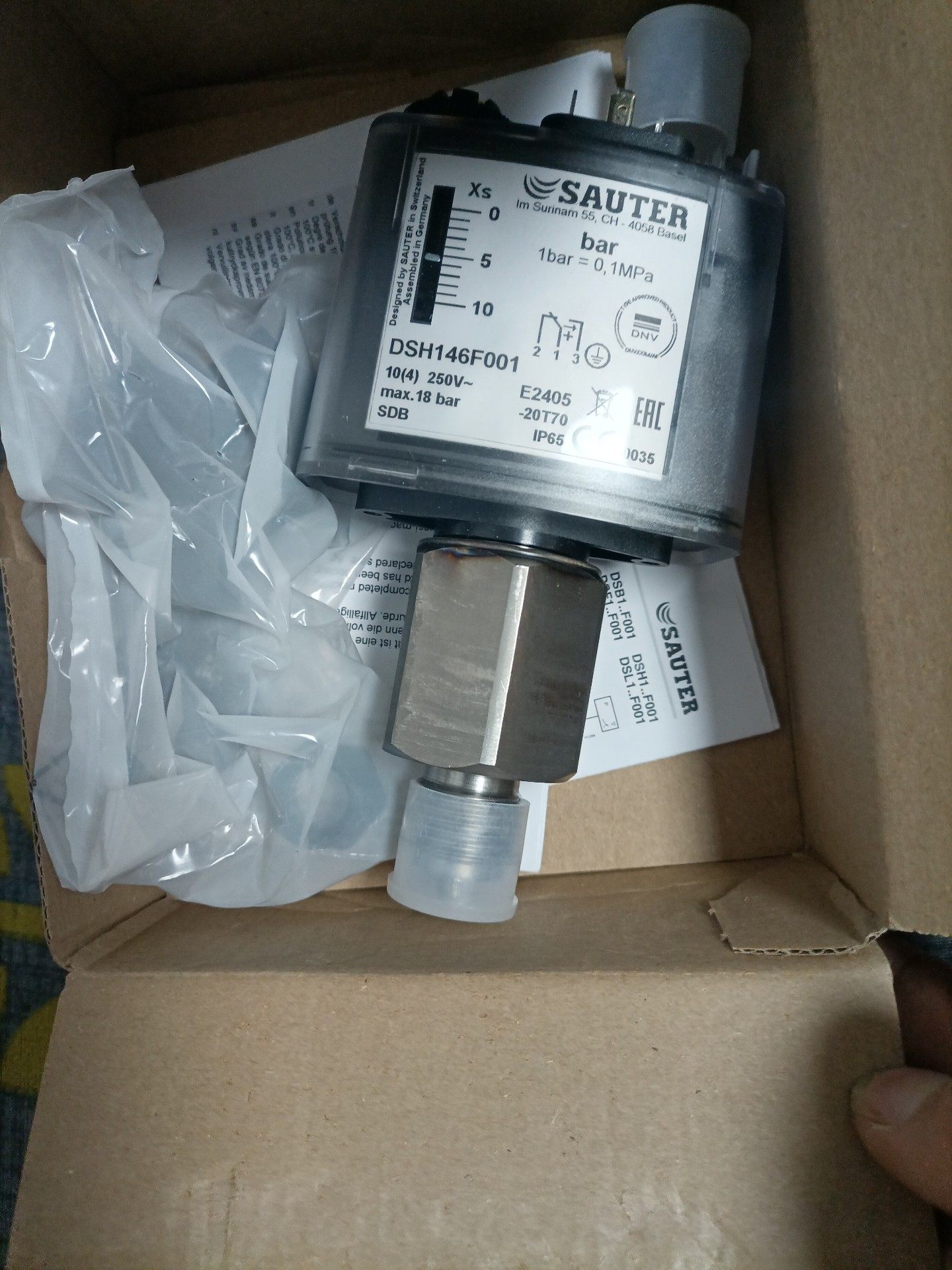 索特SAUTER压力开关DSH146F001   0-10b