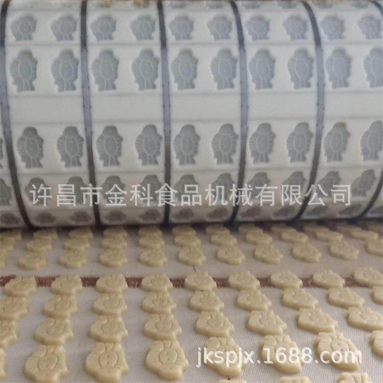 河南桃酥饼机多少钱一台许昌自动桃酥机小动物饼干成型机