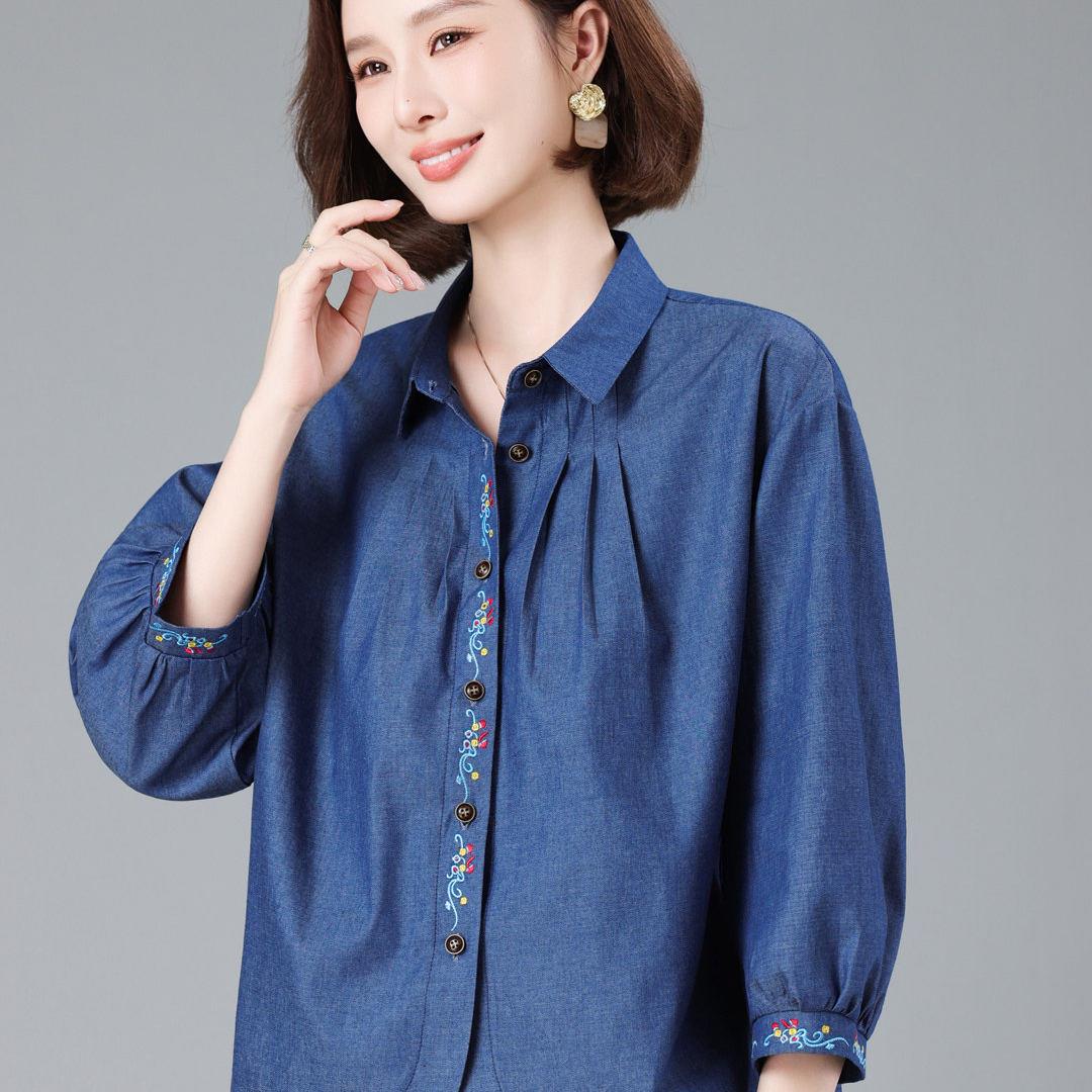 纯棉牛仔衬衫女春秋2026年新款中年妈妈宽松洋气休闲减龄绣花上衣