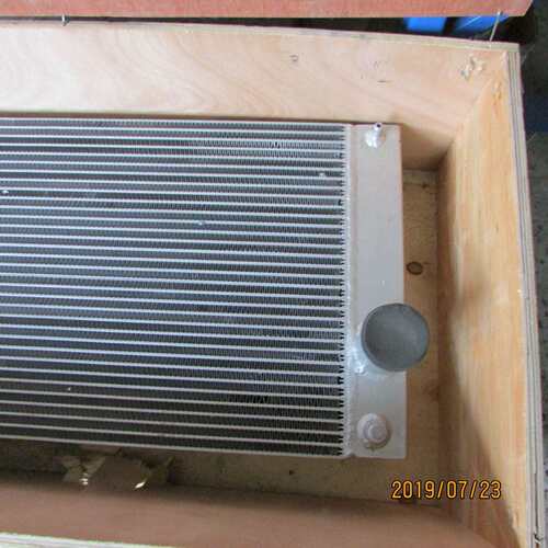 供应徐工装载机配件800358572 XGSX01-157-01水散热器312627