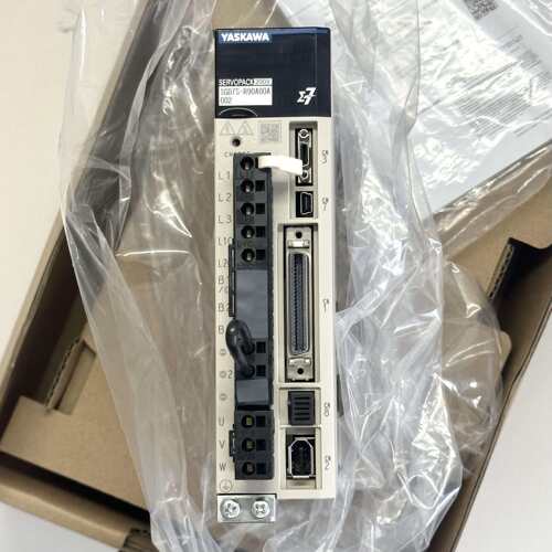 SGD7S-R90A00A002/1R6A00A/R90A/1R6A30A/20A/10A安川驱动器现货