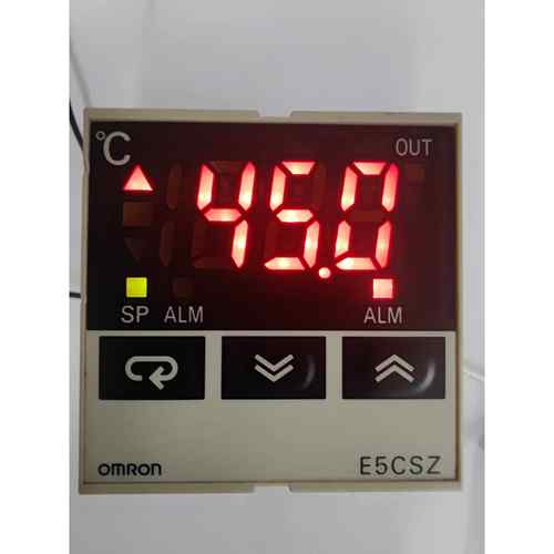 E5CSZ E5CSZ-R1T E5CSZ-Q1T E5CSZR1T E5CSZQ1T 原装正品九成新